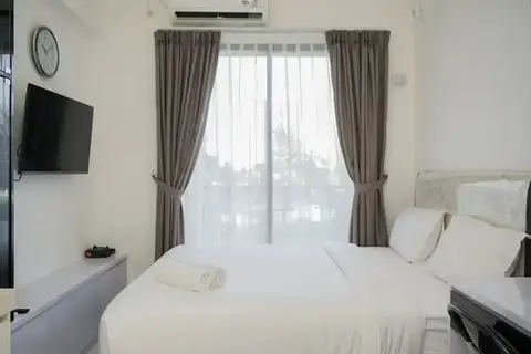 Elegant And Comfy Studio At Sky House Bsd Apartment — фото 1