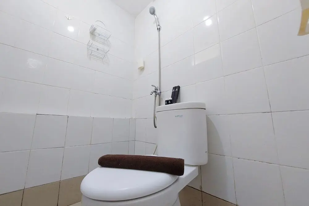Джакарта: Comfort And Nice 2Br At Bassura City Apartment