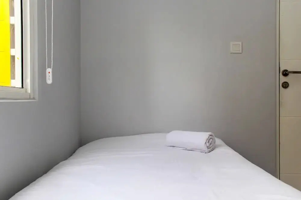 Бекаси: Spacious And Good 2Br At Springlake Summarecon Bekasi Apartment