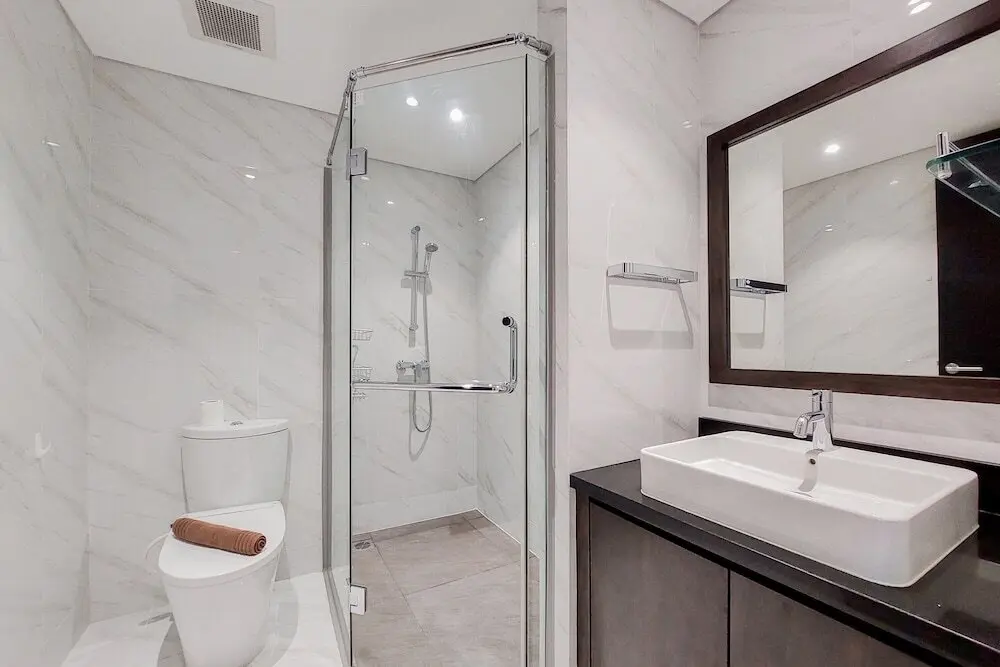 Legok: Spacious And Comfy 1Br Apartment At Branz Bsd City
