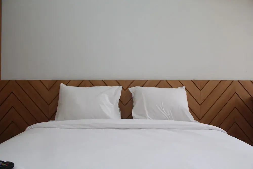 Бекаси: Fully Furnished With Cozy Design Studio At Patraland Urbano Apartment