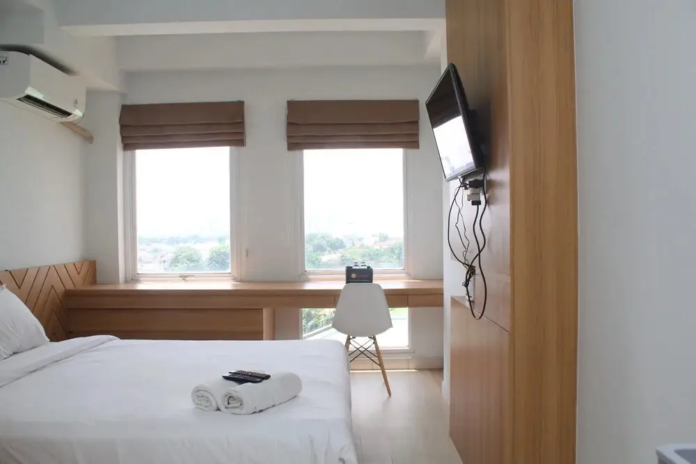 Бекаси: Fully Furnished With Cozy Design Studio At Patraland Urbano Apartment
