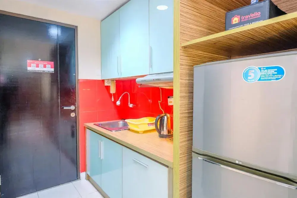 Джакарта: Simple And Comfy Studio Room At Tamansari Sudirman Apartment