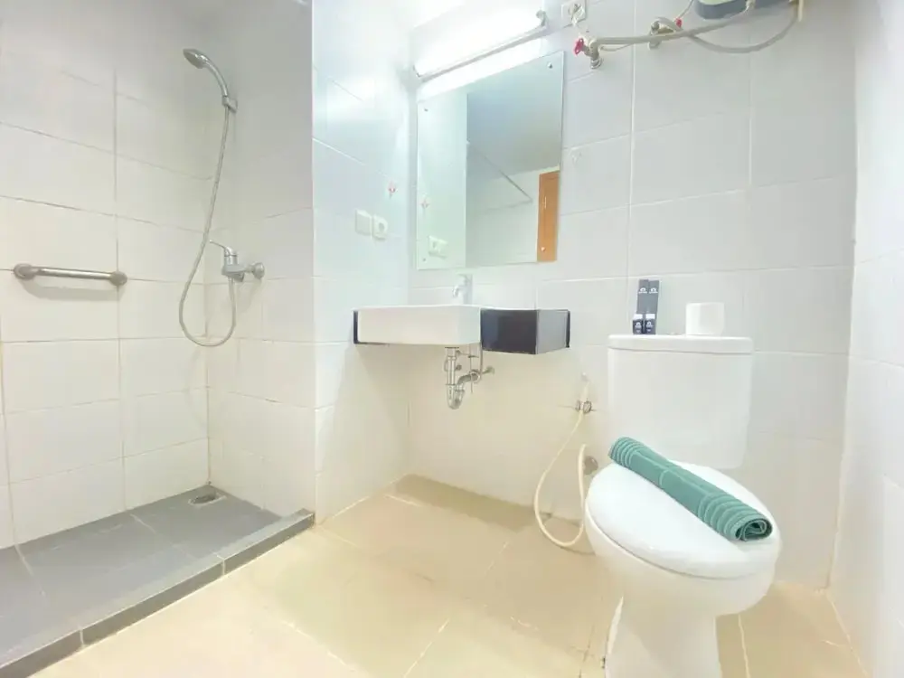 Бандунг: Pleasant Studio At Beverly Dago Apartment Near Itb