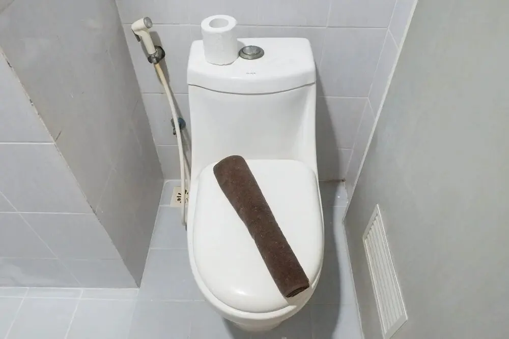 Сурабая: Cozy Stay 2Br Apartment At Dian Regency