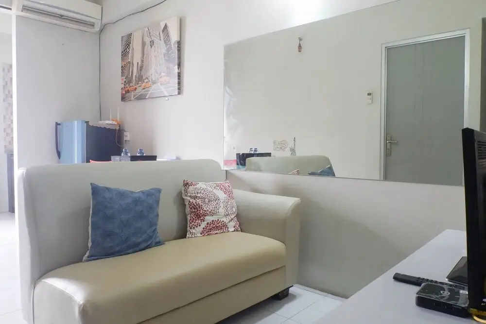 Сурабая: Cozy Stay 2Br Apartment At Dian Regency
