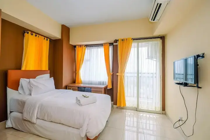 Депок: Comfort and Simply Studio Apartment at Margonda Residence 3