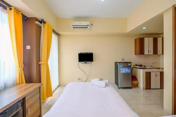 Депок: Comfort and Simply Studio Apartment at Margonda Residence 3