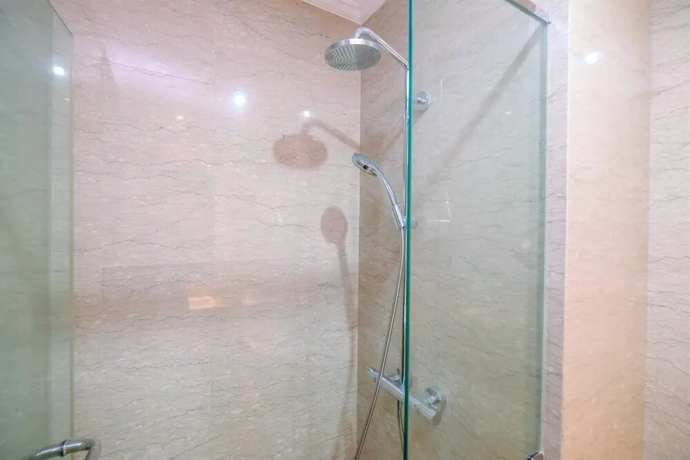 Джакарта: Nice and Comfort Studio at Menteng Park Apartment