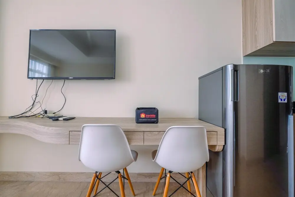 Джакарта: Nice and Comfort Studio at Menteng Park Apartment