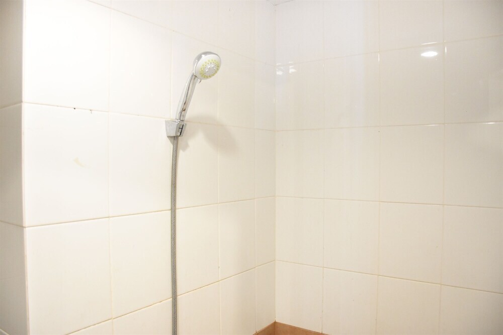 Джакарта: Best Deal and Comfort Big Studio at Green Pramuka City Apartment