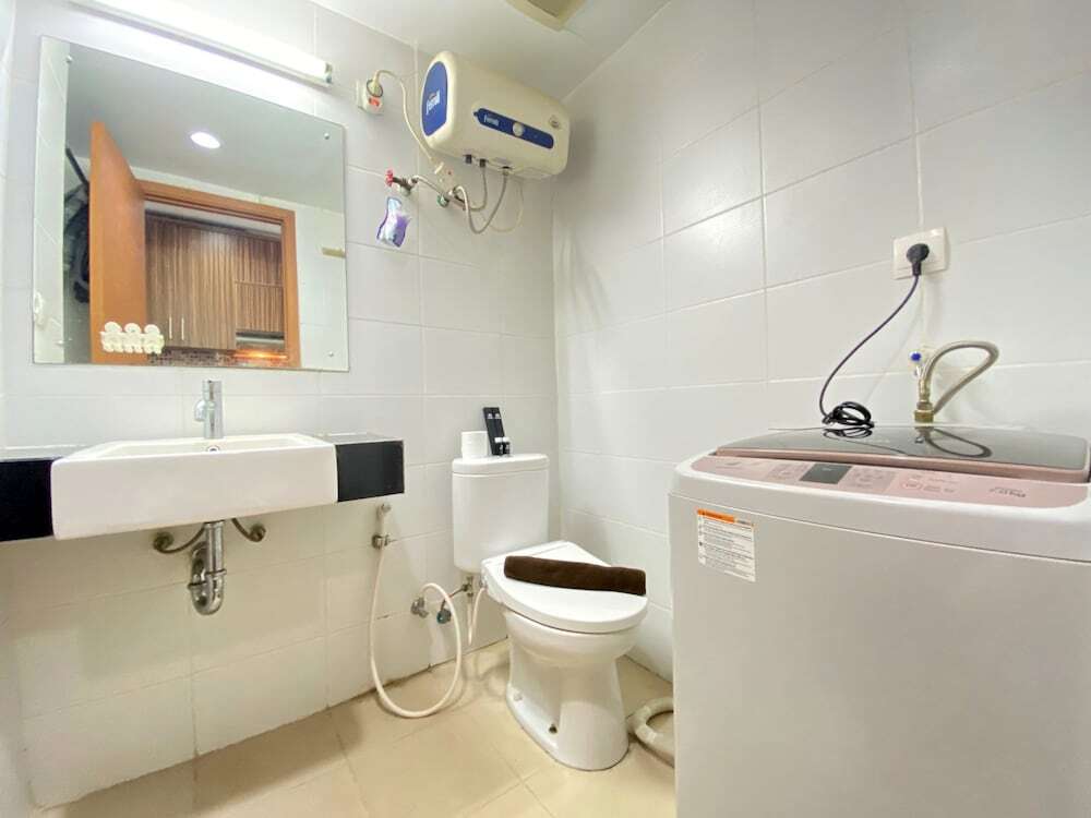 Бандунг: Comfy Studio Permium at Beverly Dago Apartment