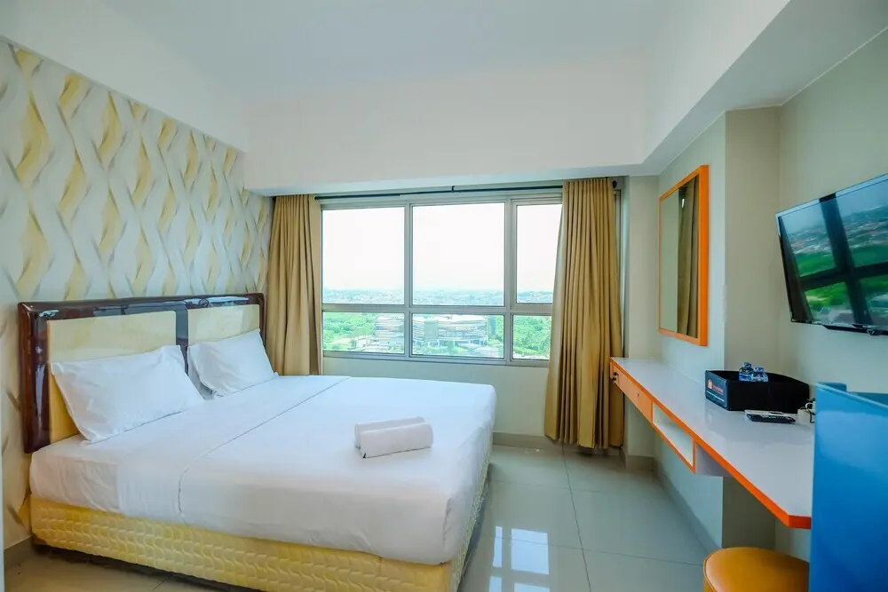 Бекаси: Comfy and Tidy Studio Apartment at Springlake Summarecon Bekasi