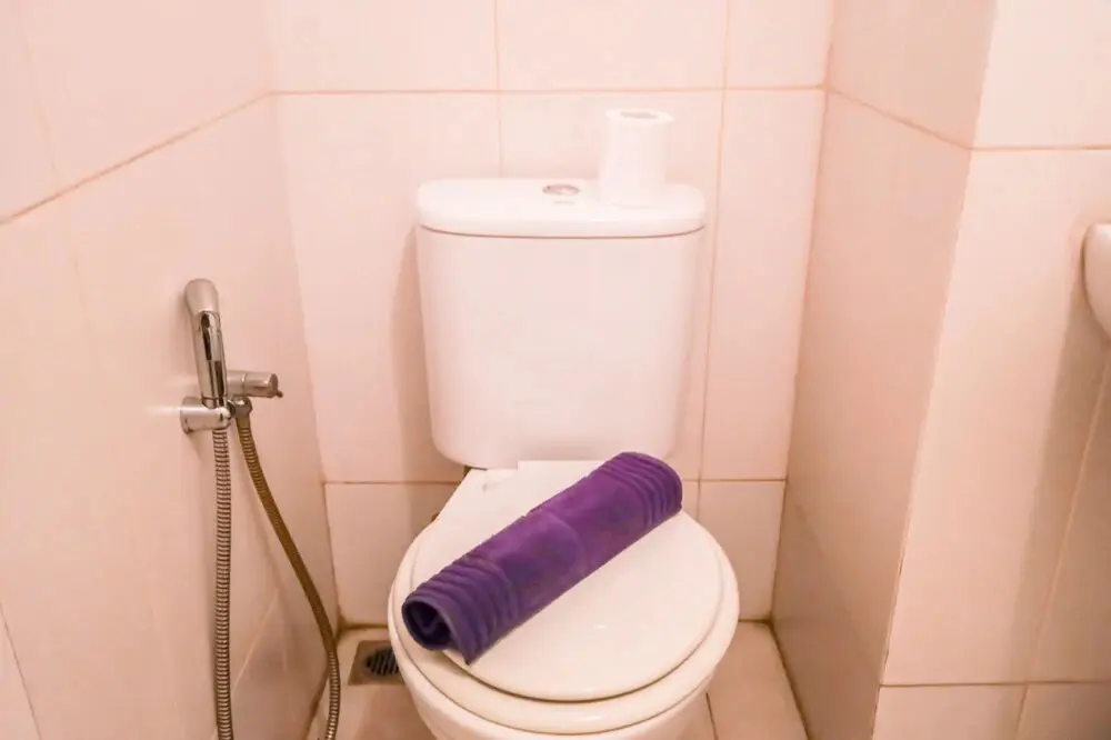 Тангеранг: Comfortable Studio Room near Airport at Skylounge Tamansari Apartment