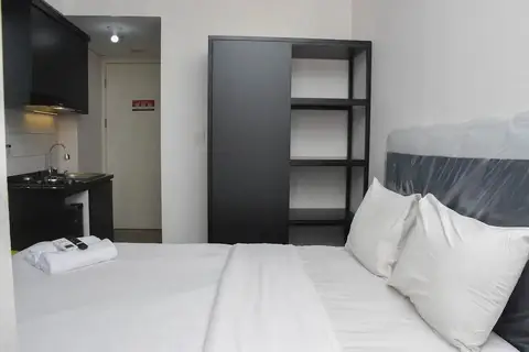 Minimalist Studio at Springlake Summarecon Bekasi Apartment — фото 1