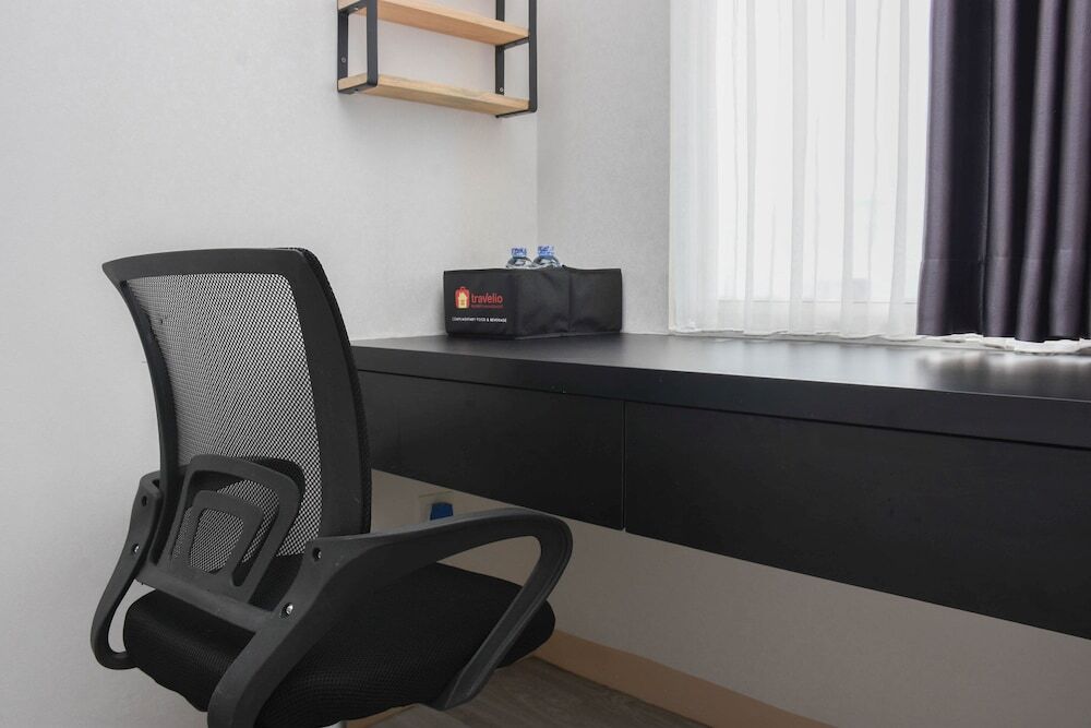 Бекаси: Minimalist Studio at Springlake Summarecon Bekasi Apartment