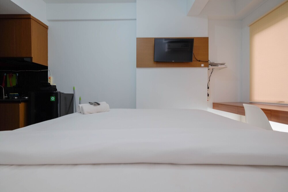 Бекаси: Comfort Studio Apartment At Patraland Urbano