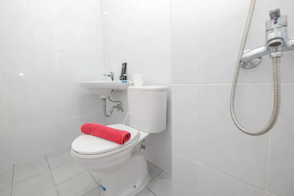 Бекаси: Luxurious Studio At Patraland Urbano Apartment