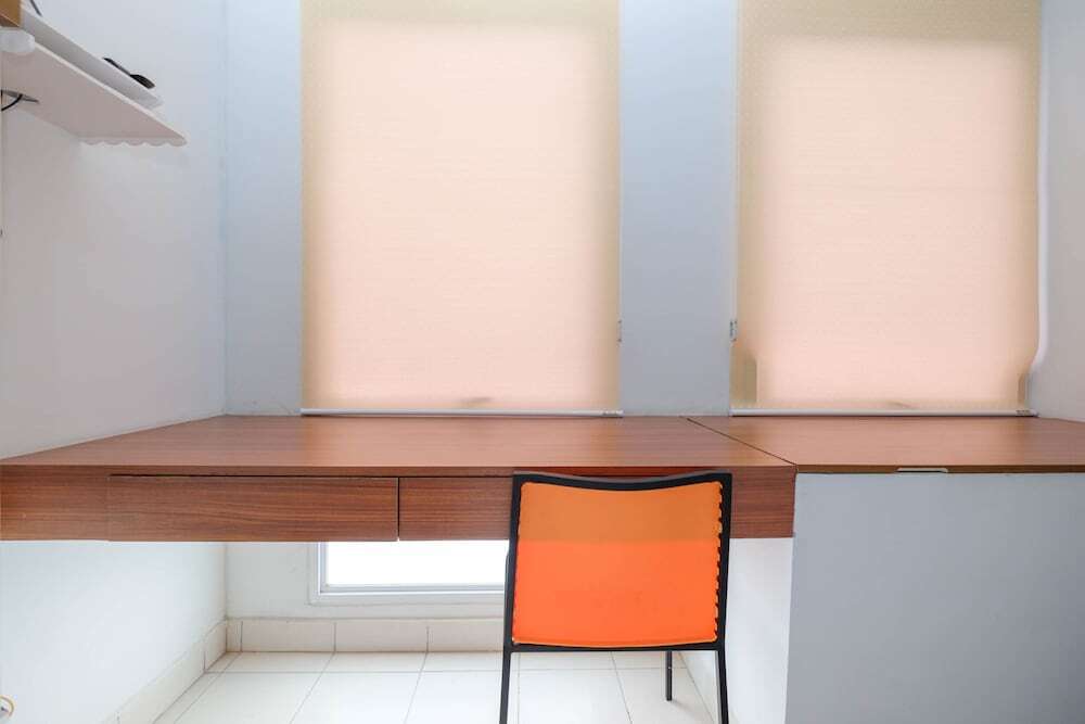 Бекаси: Luxurious Studio At Patraland Urbano Apartment