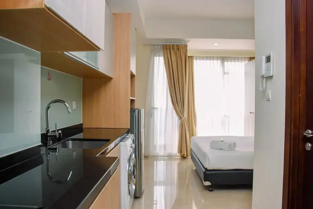 Джакарта: Great Deal And Comfy Studio At Menteng Park Apartment