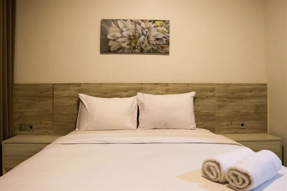 Джакарта: Nice And Stylist Studio At Gold Coast Apartment