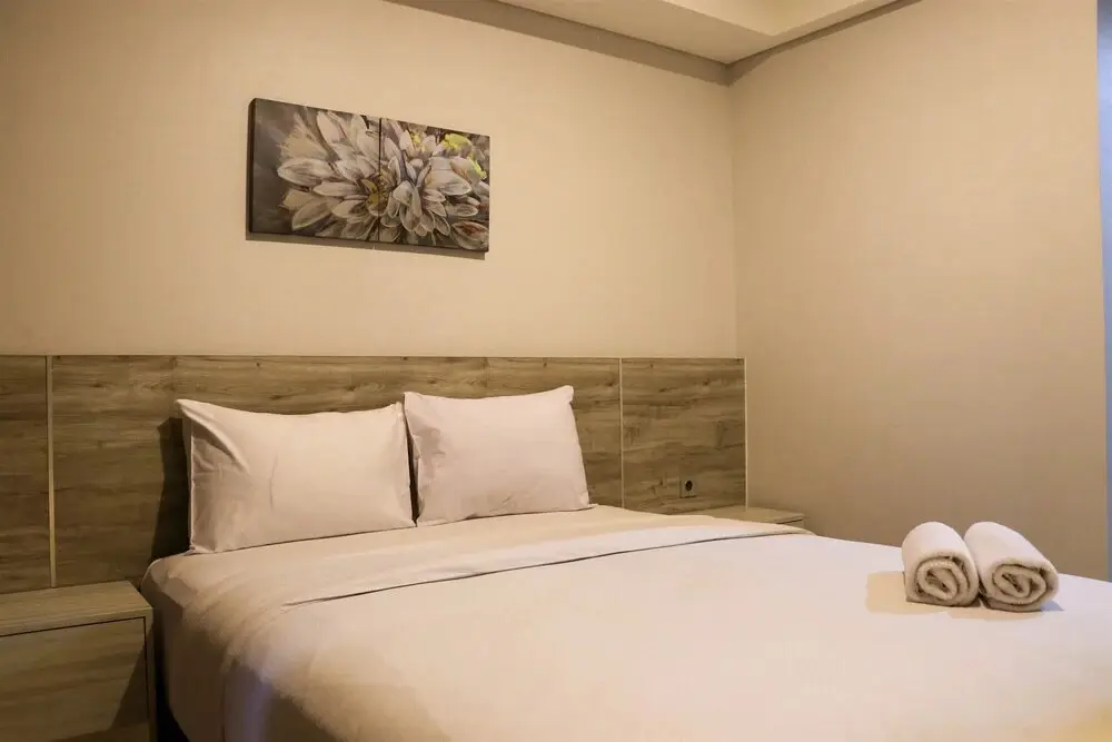 Джакарта: Nice And Stylist Studio At Gold Coast Apartment