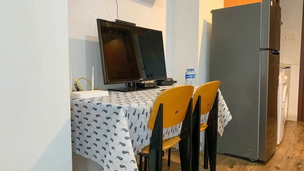 Джакарта: Minimalist And Comfort Studio At West Vista Apartment