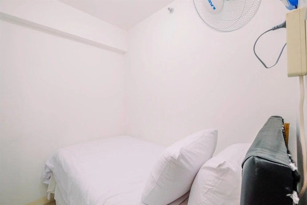 Джакарта: Well Designed And Minimalist 2Br At Bassura City Apartment