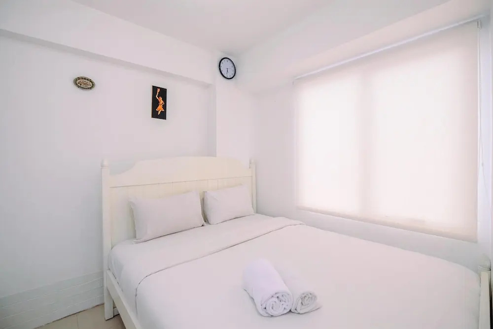 Well Designed And Minimalist 2Br At Bassura City Apartment — фото 1