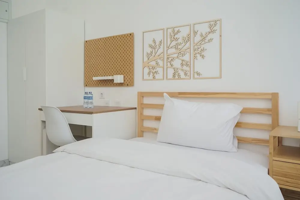 Legok: Elegant And Comfy Studio Room At Sky House Bsd Apartment