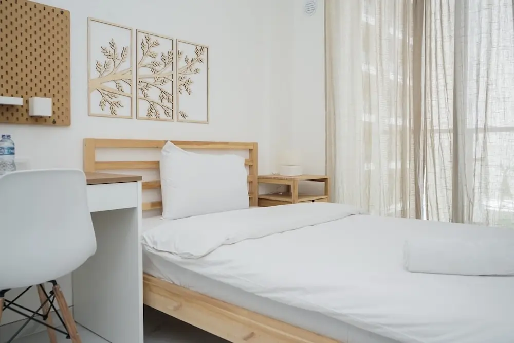 Legok: Elegant And Comfy Studio Room At Sky House Bsd Apartment