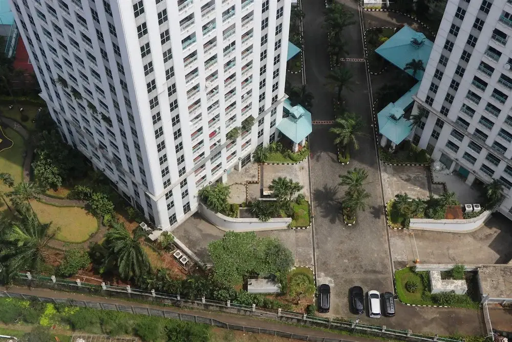Nice And Stylish 2Br At Sudirman Park Apartment — фото 1