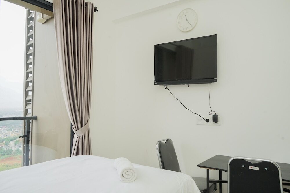 Legok: Cozy And Nice Studio At Sky House Bsd Apartment