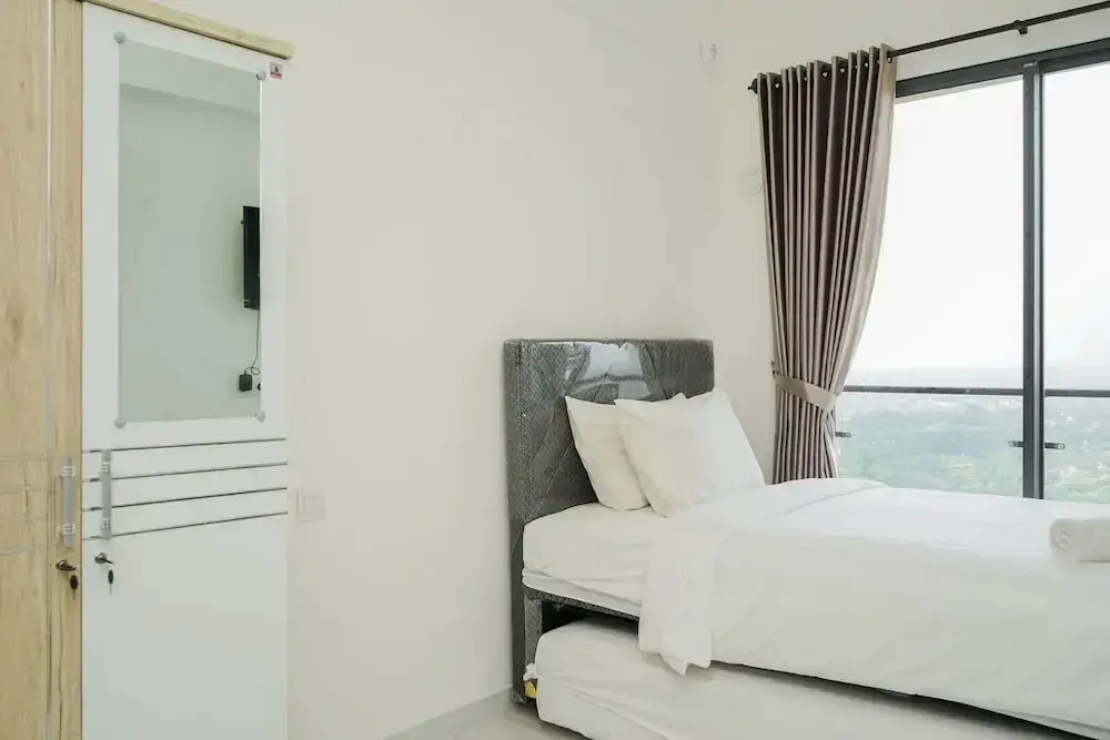 Legok: Cozy And Nice Studio At Sky House Bsd Apartment