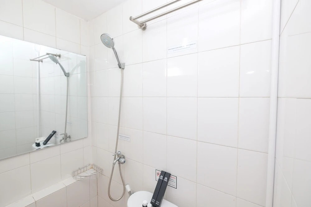 Джакарта: Comfort And Warm 2Br At Bassura City Apartment