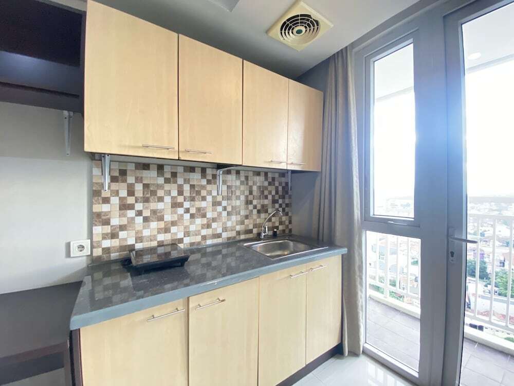 Сумеданг: Private And Spacious Studio Room At Skyland City Jatinangor