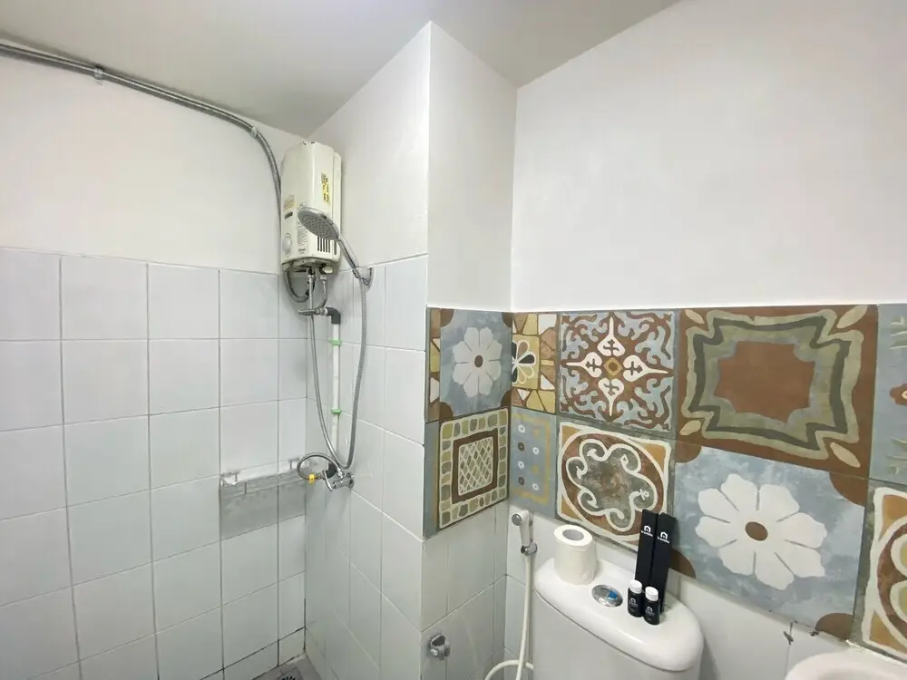 Бандунг: Scandinavian Studio Room At Grand Asia Afrika Apartment