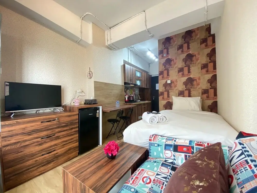 Бандунг: Scandinavian Studio Room At Grand Asia Afrika Apartment