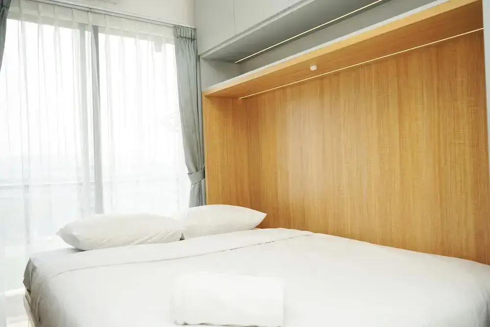 Legok: Minimalist And Cozy Studio At Sky House Bsd Apartment