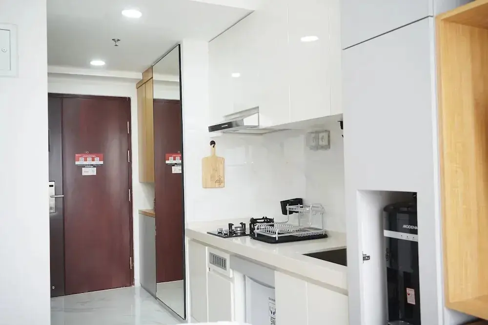 Legok: Minimalist And Cozy Studio At Sky House Bsd Apartment