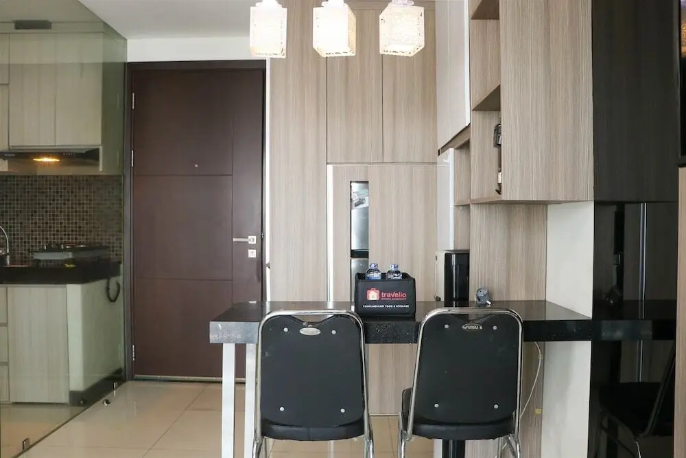 Джакарта: Comfort Studio At Sky Terrace Apartment