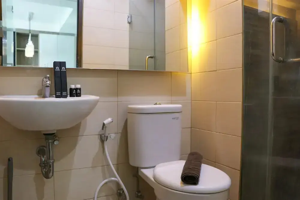 Джакарта: Comfort Studio At Sky Terrace Apartment