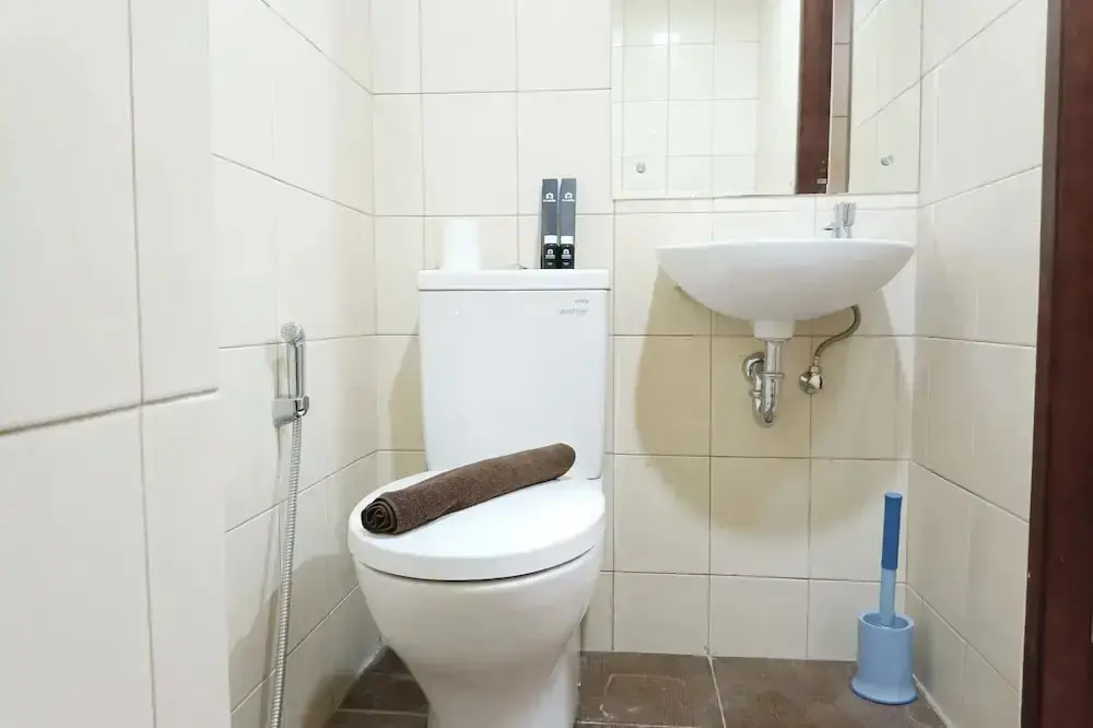 Макассар: Homey And Tidy Studio Apartment At Vida View Makassar