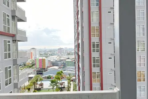 Homey And Tidy Studio Apartment At Vida View Makassar — фото 1