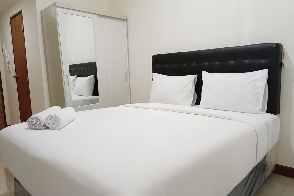 Макассар: Homey And Tidy Studio Apartment At Vida View Makassar