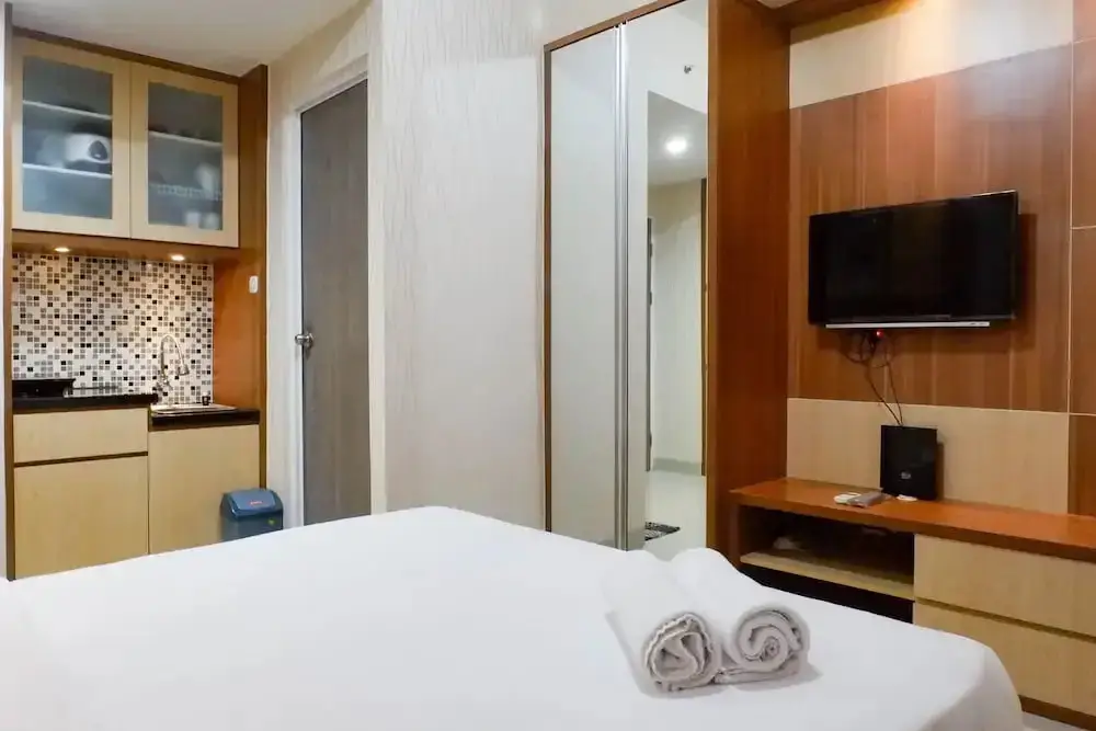 Сурабая: Stylish Studio Apartment At Taman Melati Surabaya