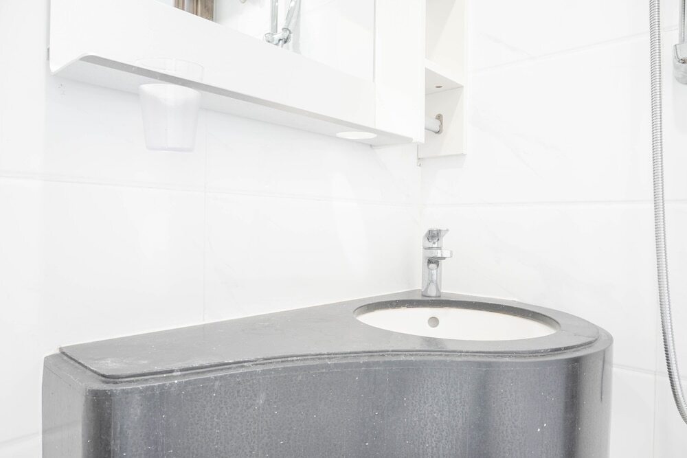 Legok: Warm And Cozy Stay Studio At Sky House Bsd Apartment