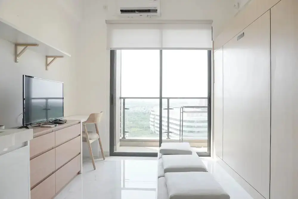 Legok: Warm And Cozy Stay Studio At Sky House Bsd Apartment