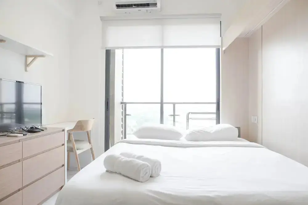Legok: Warm And Cozy Stay Studio At Sky House Bsd Apartment