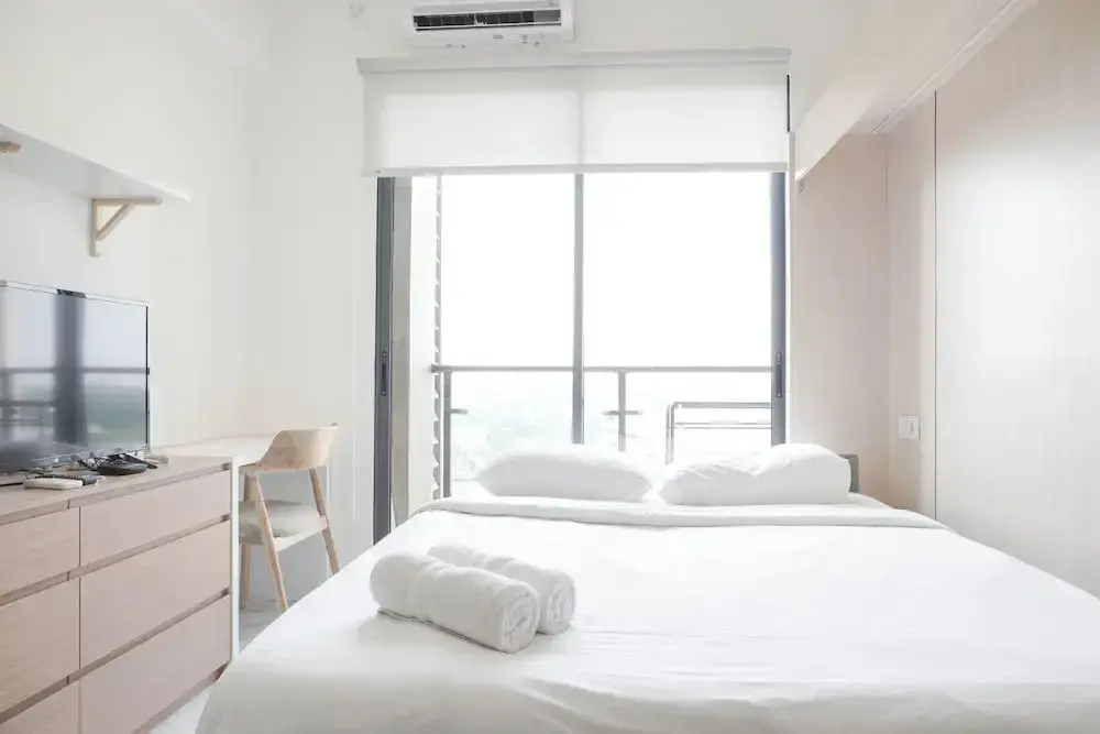 Legok: Warm And Cozy Stay Studio At Sky House Bsd Apartment